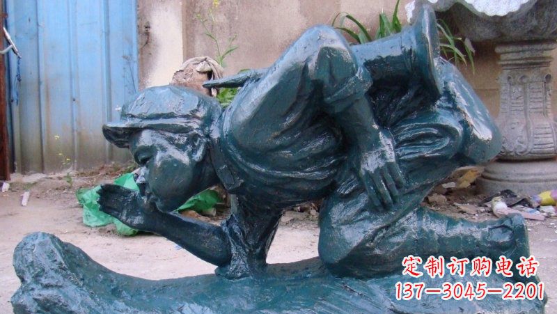 宁德传统文化符号——小红军冲锋号雕塑