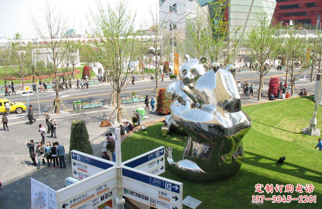 宁德镜面不锈钢熊猫大型雕塑