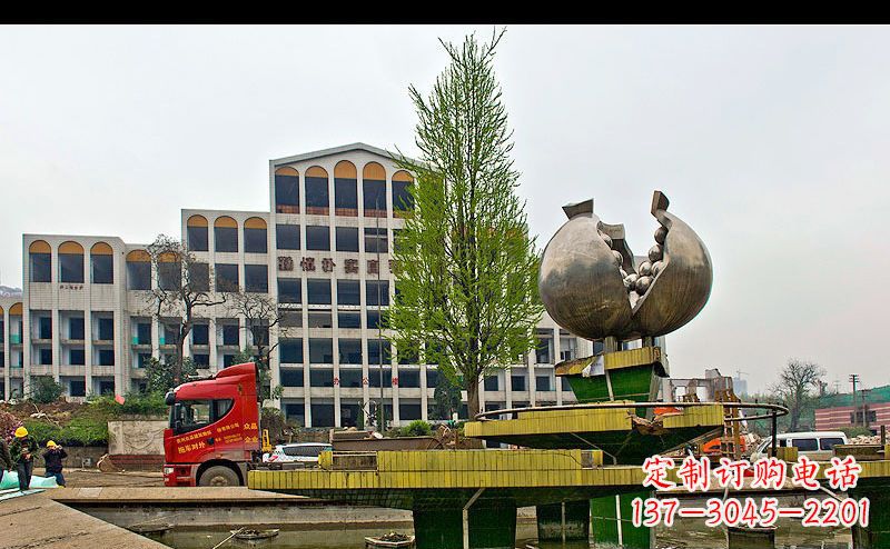 宁德精美不锈钢石榴景观雕塑