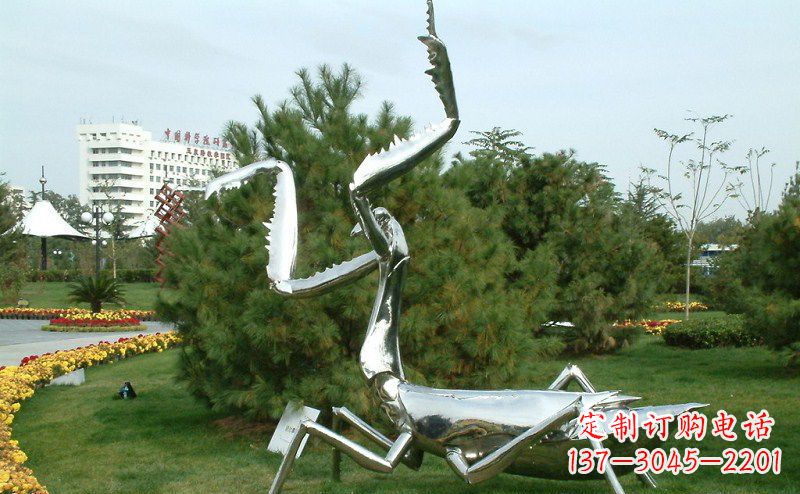 宁德不锈钢雕刻螳螂摆件