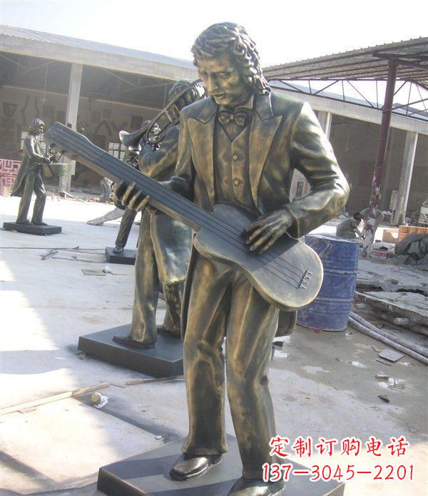 宁德西方人物铜吉他雕塑