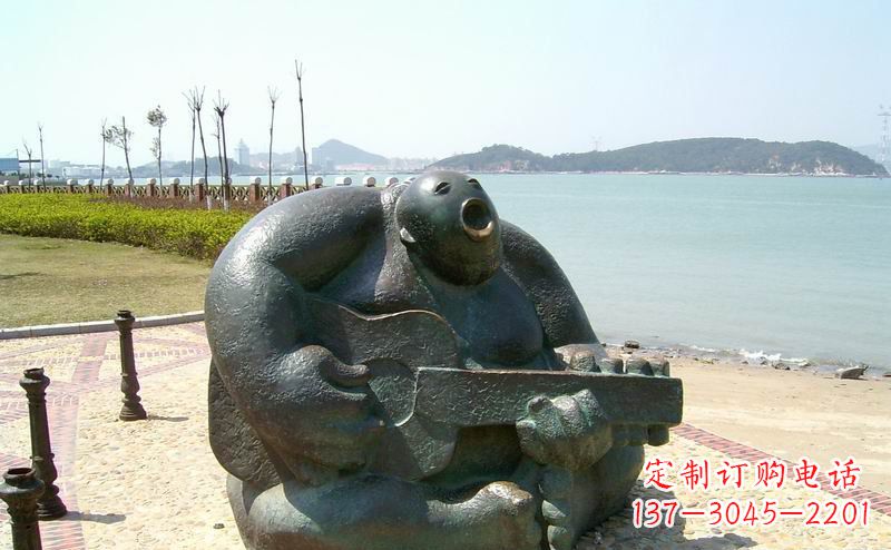 宁德音乐驻足,公园弹吉他铜雕