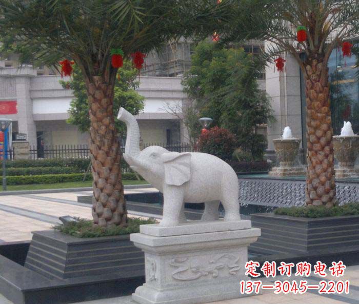 宁德公园动物小象石雕