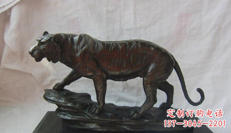 宁德公园老虎动物铜雕 (5)
