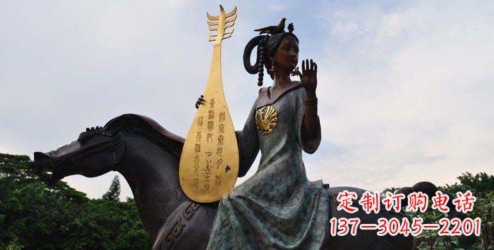 宁德传统风情,精美古典的琵琶女铜雕
