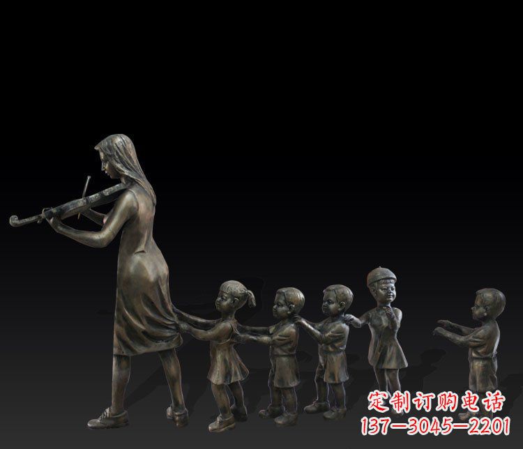 宁德传统风格老鹰捉小鸡铜雕