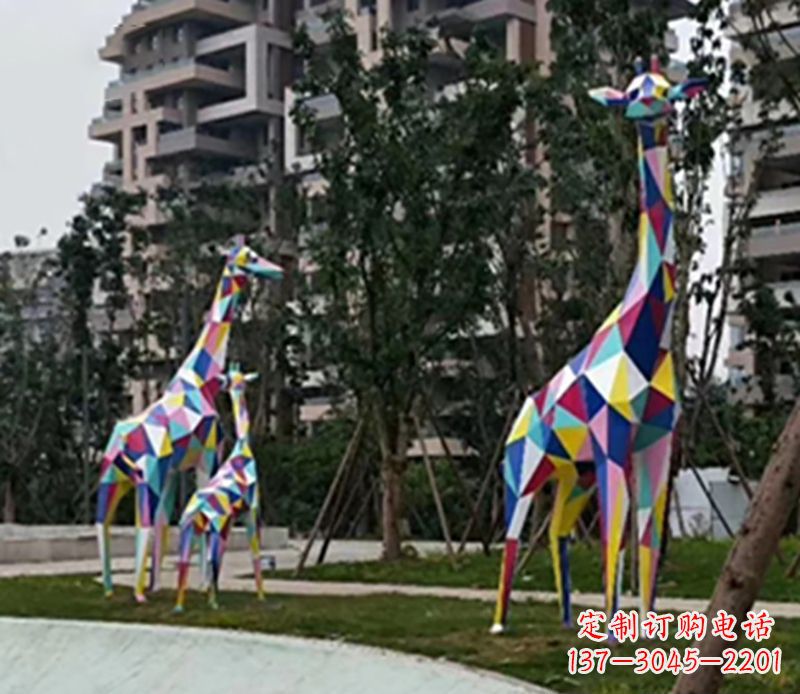 宁德精美高雅的长颈鹿雕塑