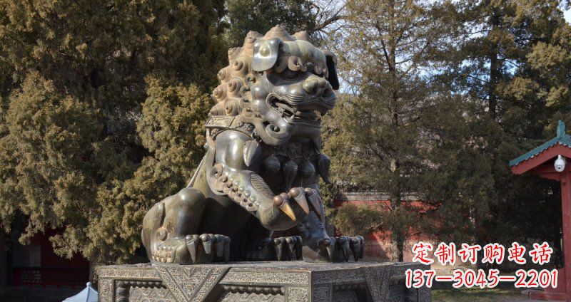 宁德故宫青铜狮子雕塑