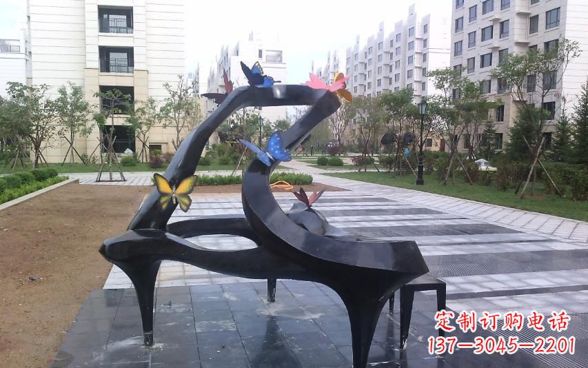 宁德广场不锈钢抽象钢琴雕塑