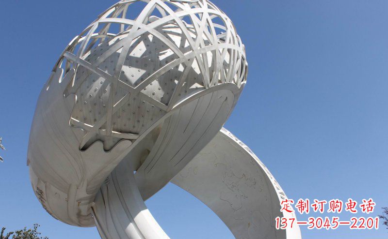 宁德广场戒指不锈钢雕塑 (2)