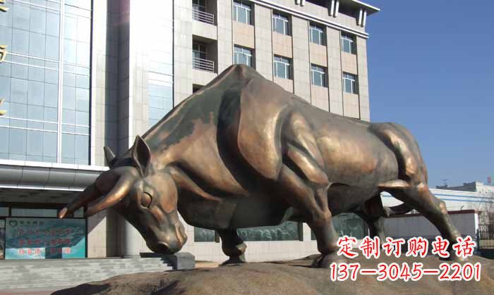 宁德广场拓荒牛铜雕