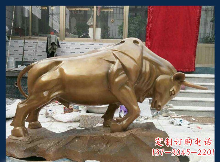 宁德铜质金黄牛雕塑:添加活力与美观设计