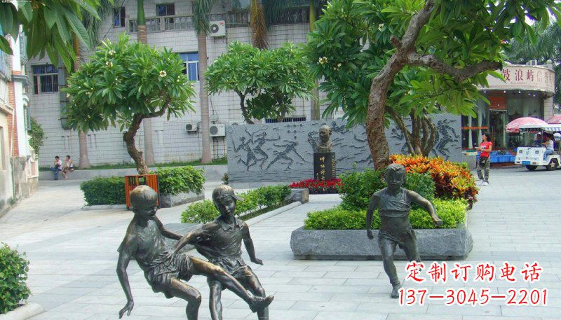 宁德匠心细作,精致铜雕足球小孩