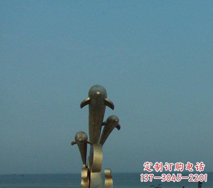 宁德海豚戏水海边景观铜雕