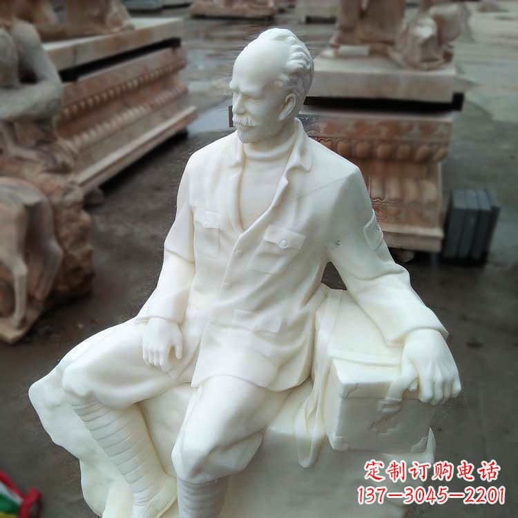 宁德经典白求恩坐姿雕塑