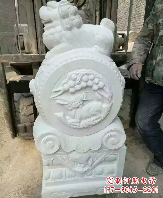 宁德中领雕塑出品,精雕细琢汉白玉狮子门墩