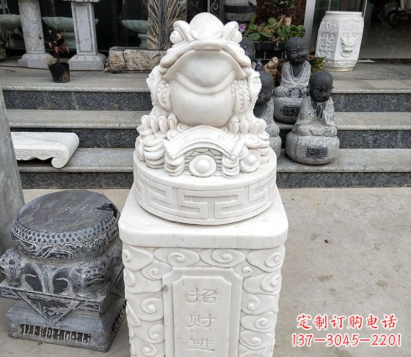 宁德金蟾立柱石动物雕塑