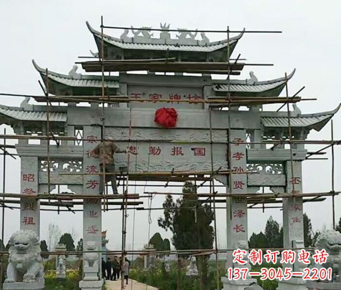 宁德传承古艺三门牌坊石雕