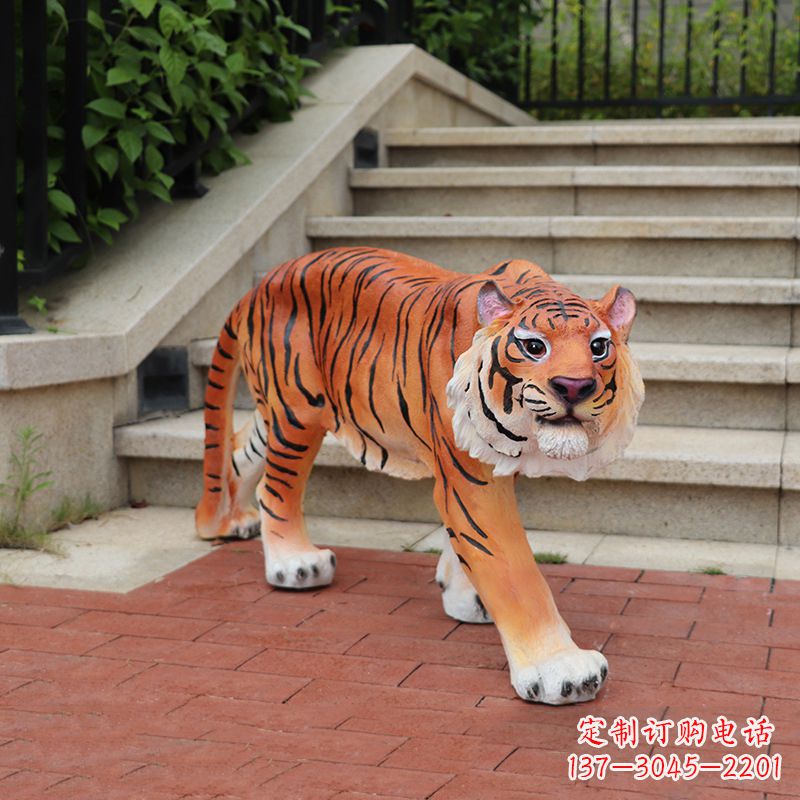 宁德老虎玻璃钢仿雕塑-小区园林仿真动物摆件