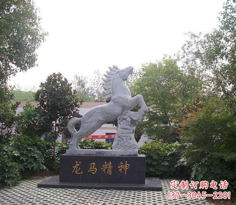 宁德精致细腻的龙马石雕