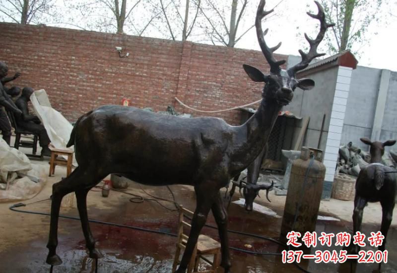 宁德唯美的梅花鹿铜雕,让你的家中添彩更有情调