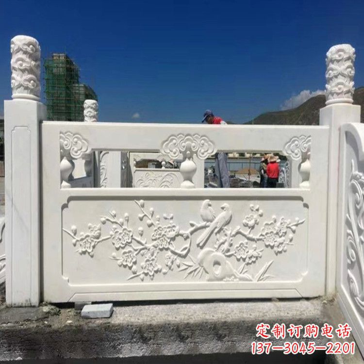 宁德梅花石雕塑栏板——为您的室内外空间带来精美的艺术气息