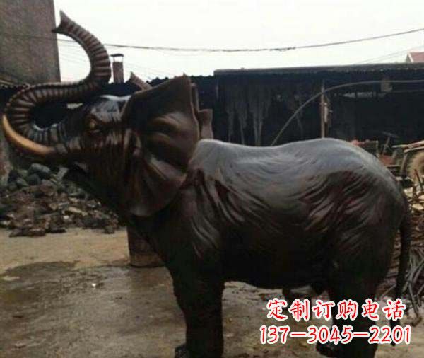 宁德门口大象铜雕