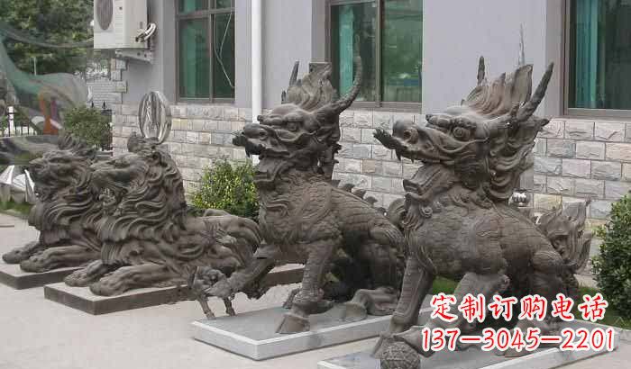 宁德招财进宝,麒麟雕塑立足宅门口