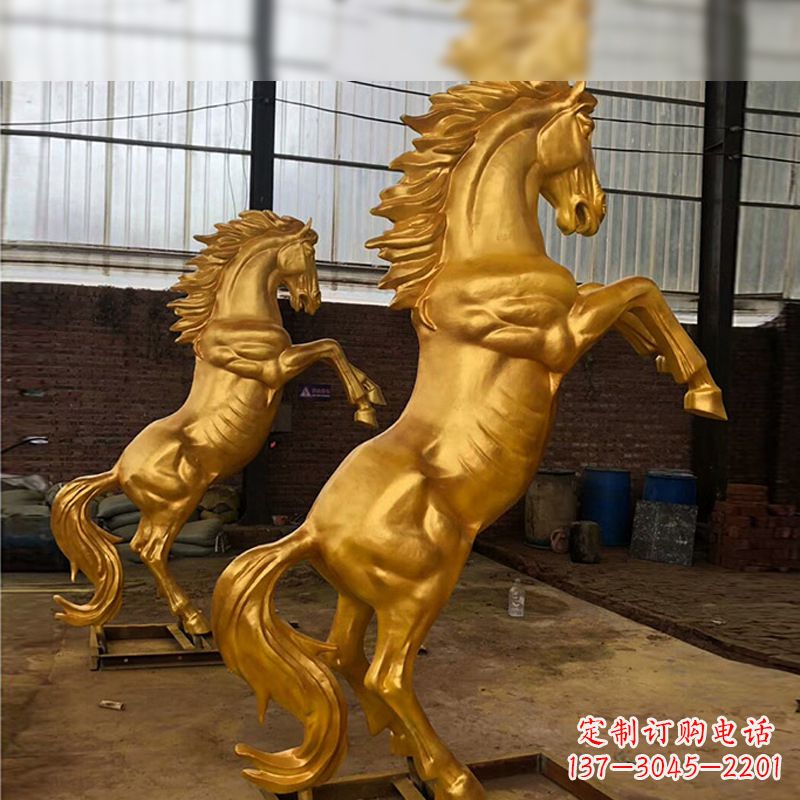 宁德精美马雕塑,精锐漆金马儿
