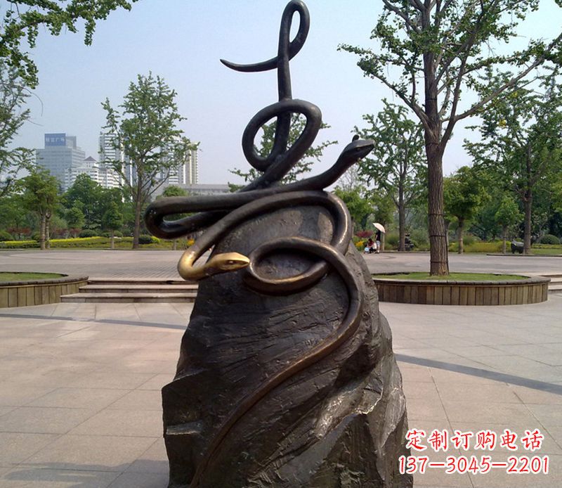 宁德十二生肖铜雕像