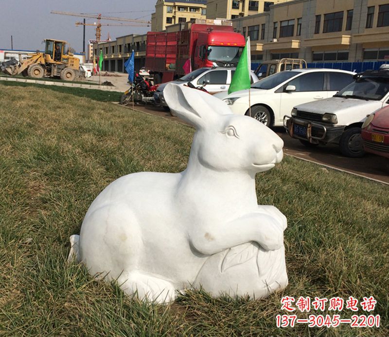 宁德精美兔子石雕精品,点缀家居美景