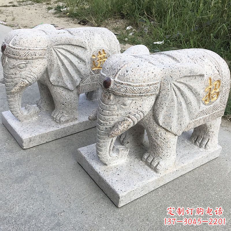宁德寺庙门口大象石雕