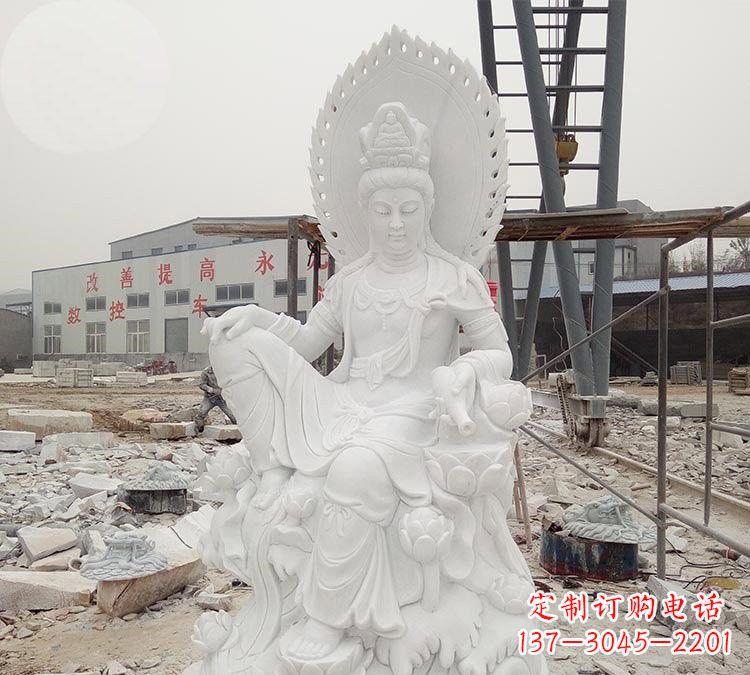 宁德寺庙自在观音雕像