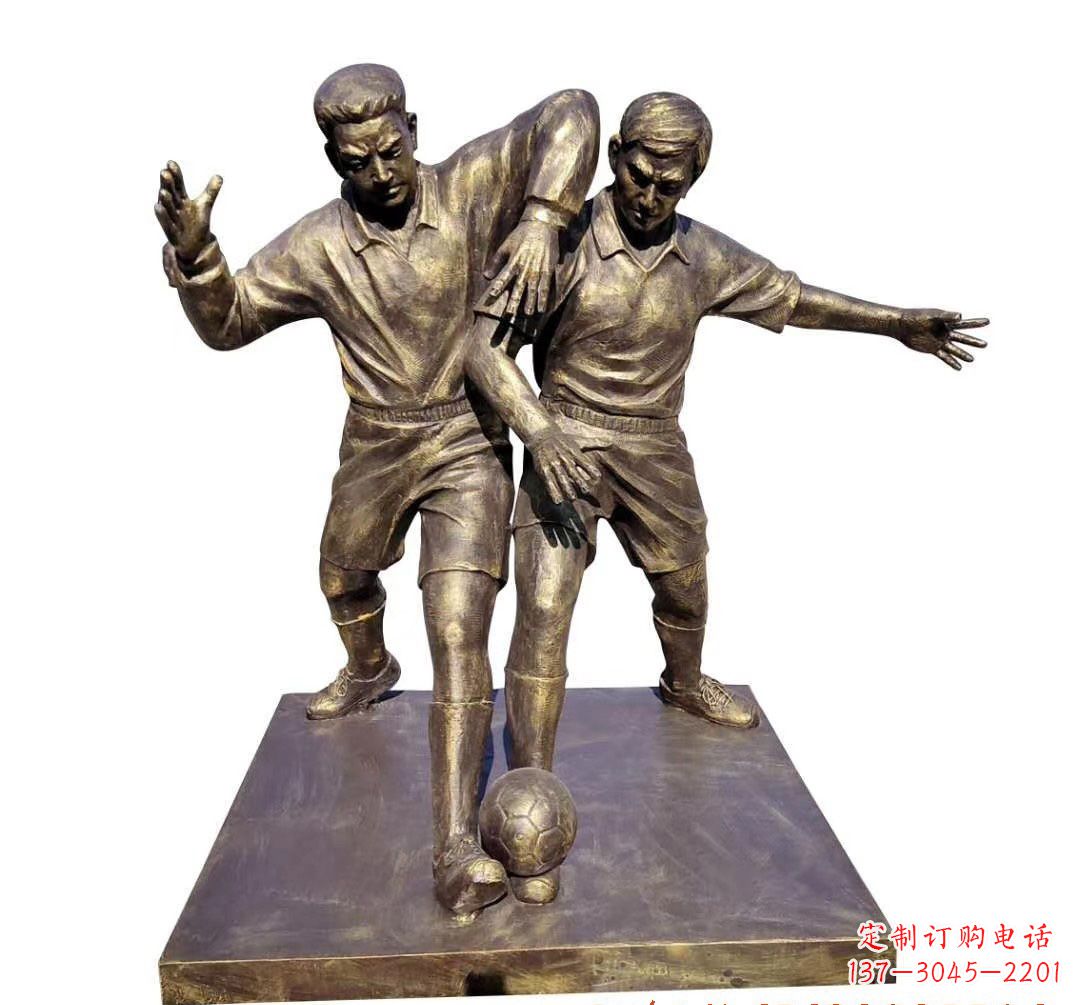 宁德踢足球人物铜雕