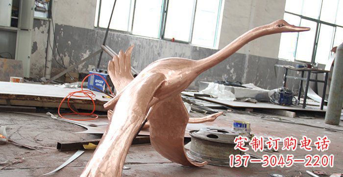 宁德天鹅铸铜动物铜雕