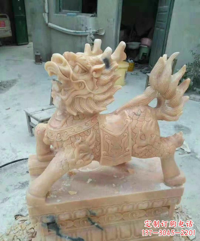 宁德晚霞红麒麟雕塑112