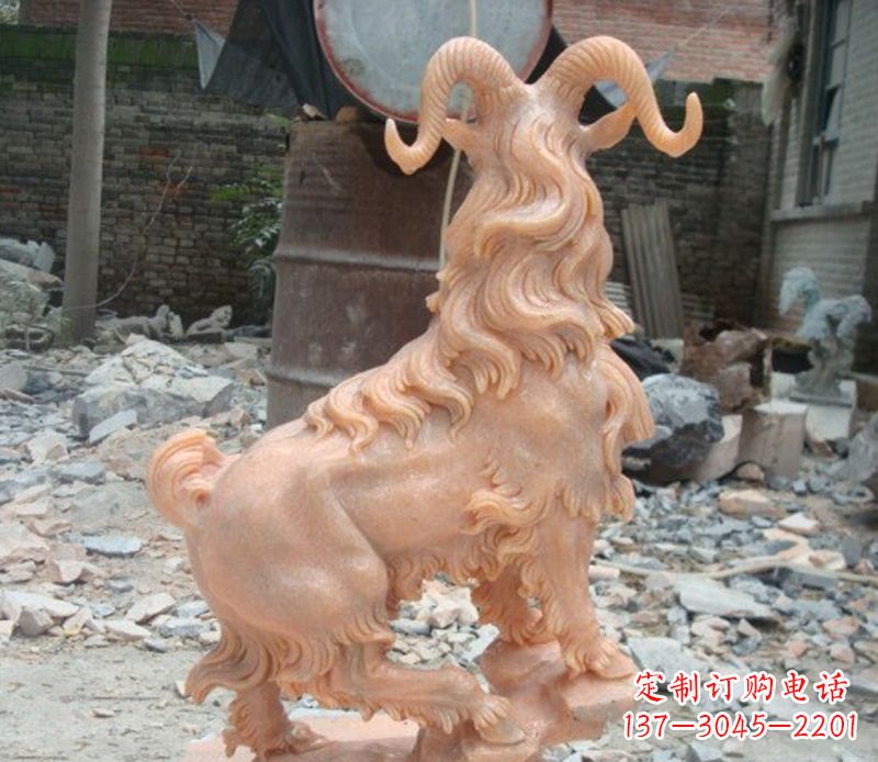 宁德晚霞红山羊石雕