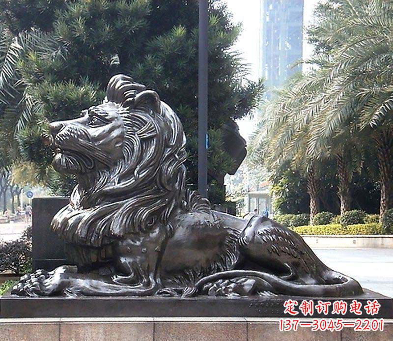 宁德卧着的西洋狮看门狮子铜雕
