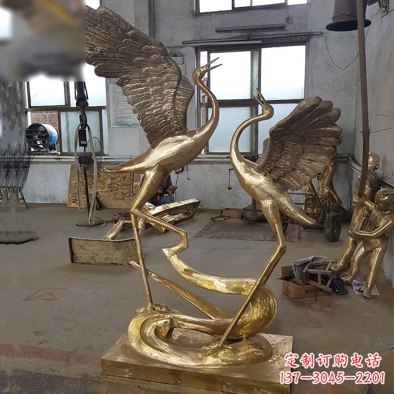 宁德仙鹤铜雕景观