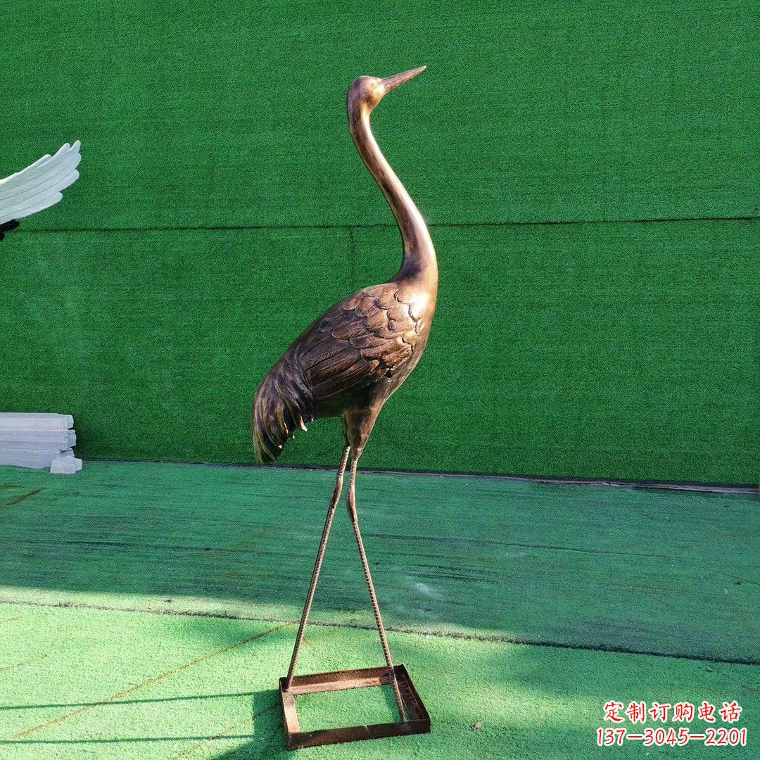 宁德仙鹤衔芝铜雕