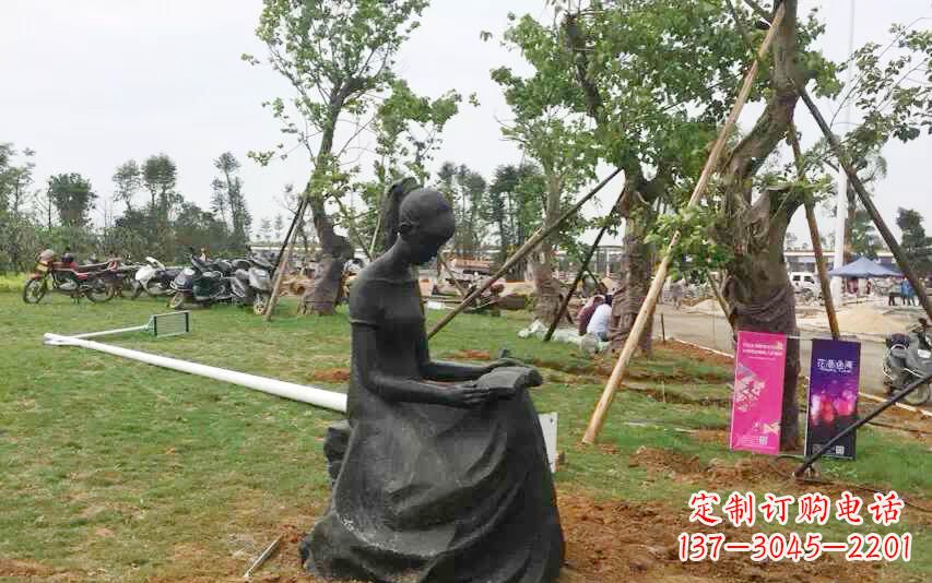 宁德校园看书女孩雕塑