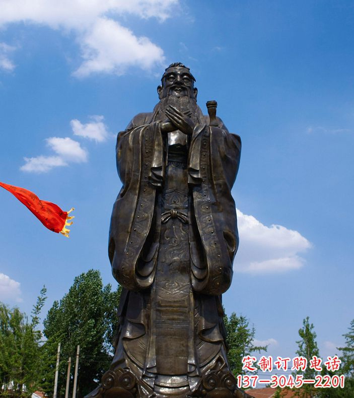 宁德校园里的孔子雕像