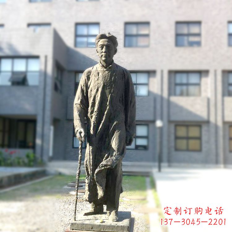 宁德校园名人徐悲鸿雕塑