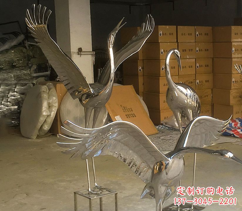 宁德园林云中仙鹤不锈钢雕塑