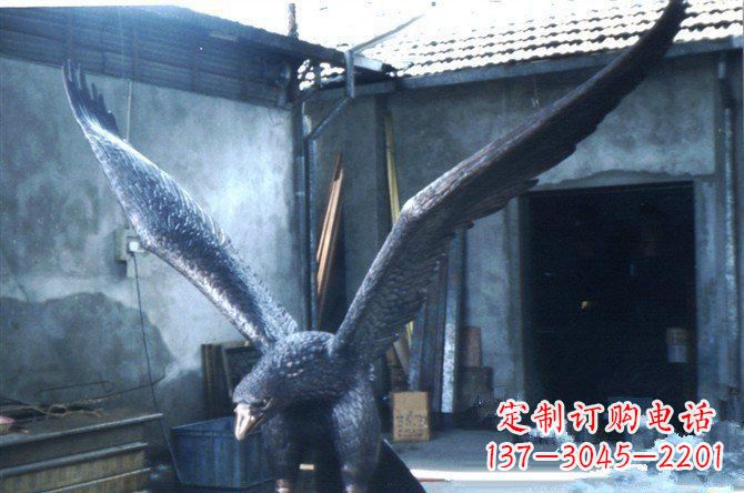 宁德铸铜老鹰企业动物铜雕