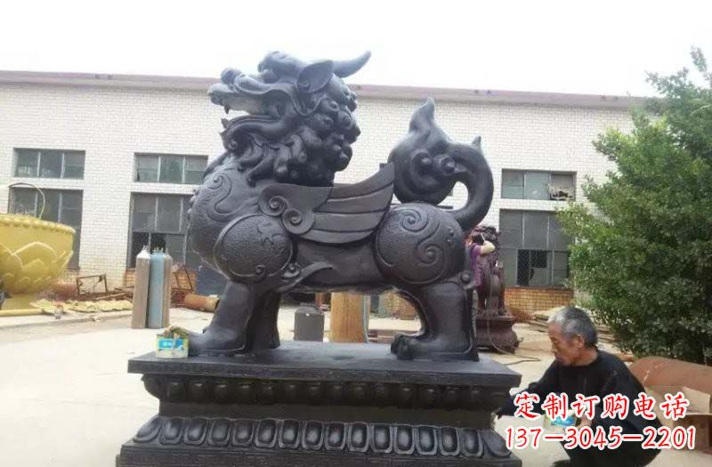 宁德铸铜门口貔貅雕塑